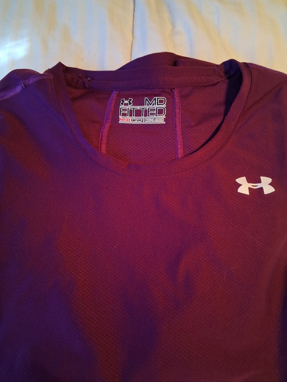 Under Armour Men’s Fitted Short Sleeve Performance Tee - Burgundy
